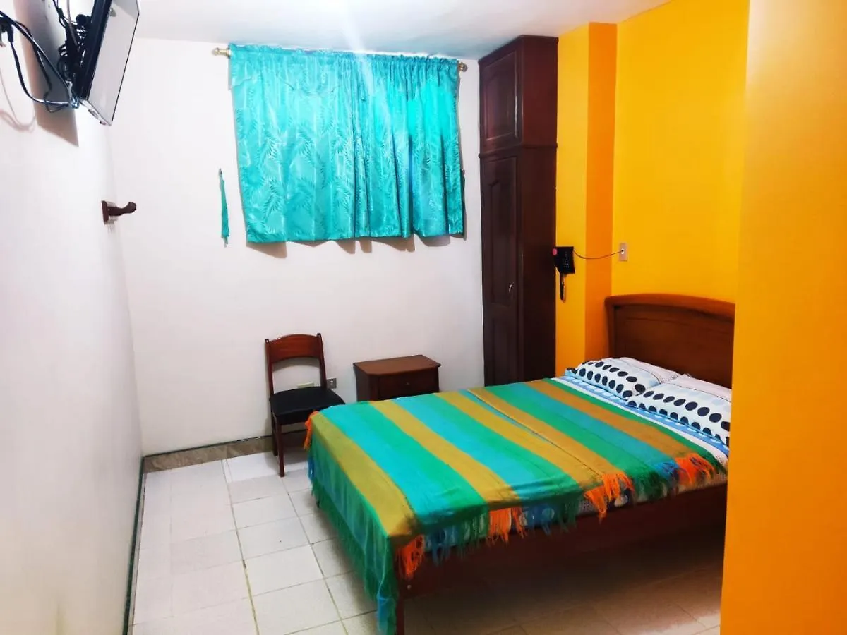 Hotel Boston Guayaquil 0*,